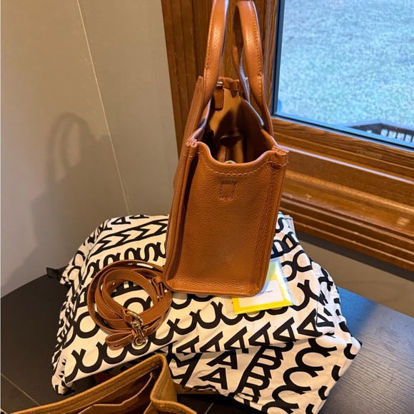 Marc Jacobs Tan Leather Tote Bag- small - Picture 7 of 7